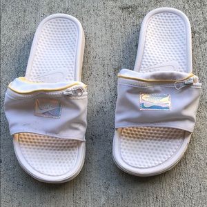 Nike Benassi Fanny Slides - 12